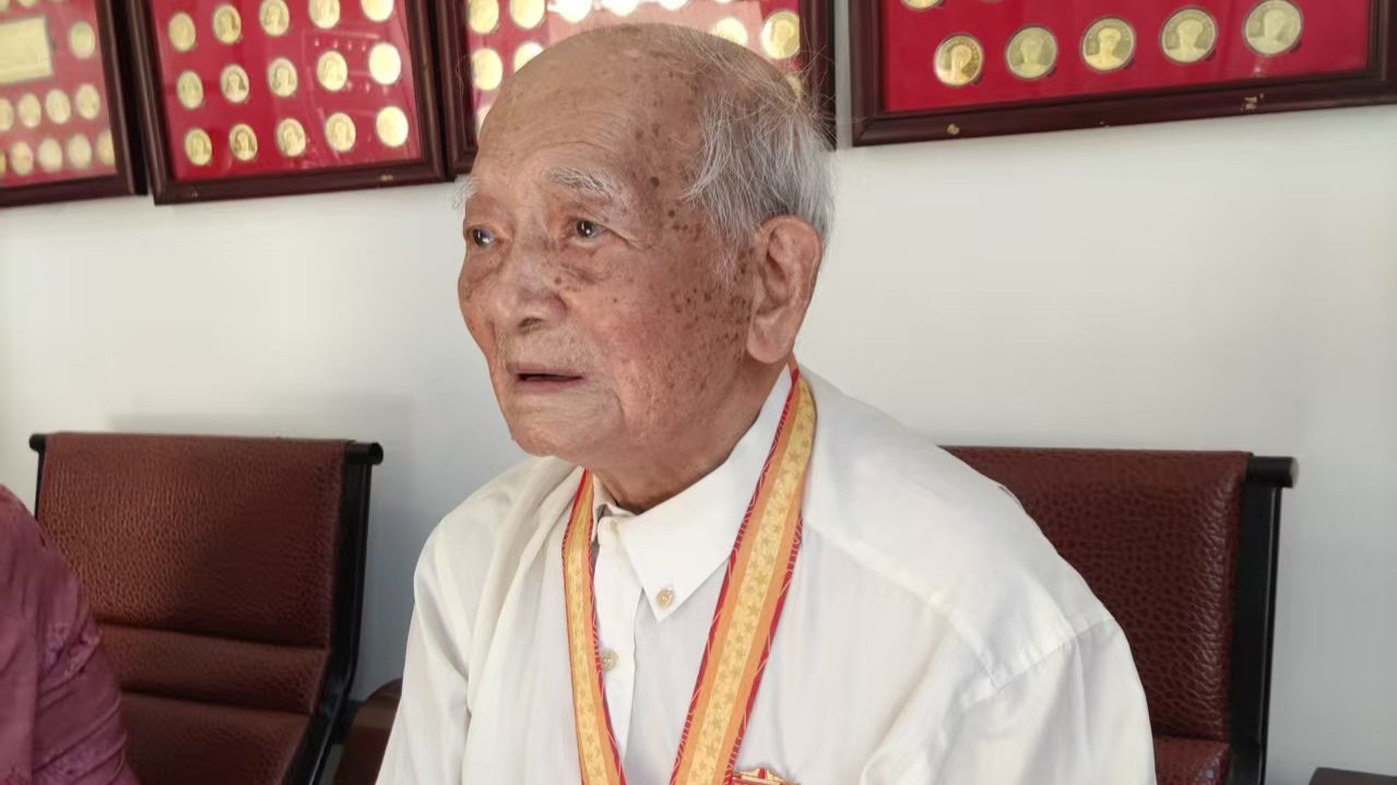 百岁抗战老兵：没有人敢欺负中国了！