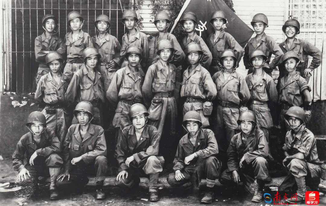 1945年7月7日，“华支”第一大队干部在总部合影。