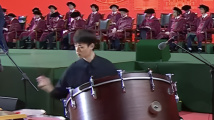 又会学又会玩!中大毕业典礼上演乐器秀 又会学又会玩!中大毕业典礼上演乐器秀