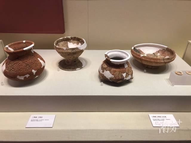 增城区金兰寺遗址M1出土的部分新石器时代晚期陶釜、陶豆。