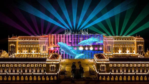 Com tela gigante de 2.000㎡, foi encenado um show de luz maravilhoso! 100 cabines  gastronômicas  cantonesas e macaenses! Aqui mesmo em Hengqin ......