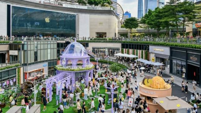 Guangzhou unleashes a barrage of celebrations for National Day holiday