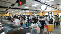 往返香港线路火爆,深圳铁路共加开超1100列列车 往返香港线路火爆,深圳铁路共加开超1100列列车