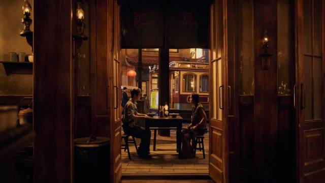 电影《唐探1900》是第四部“唐人街探案”系列电影，图为片中秦福与唐贵（阿鬼）相识第一天的场景。（片方供图）