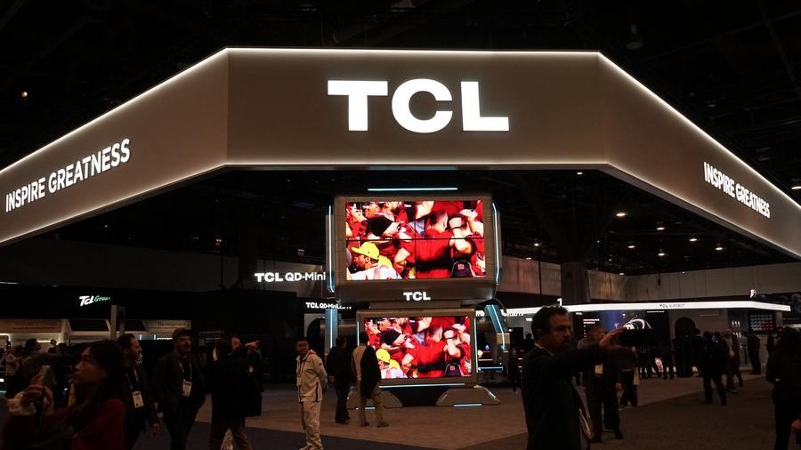 Chinese display technologies draw crowds at CES 2025