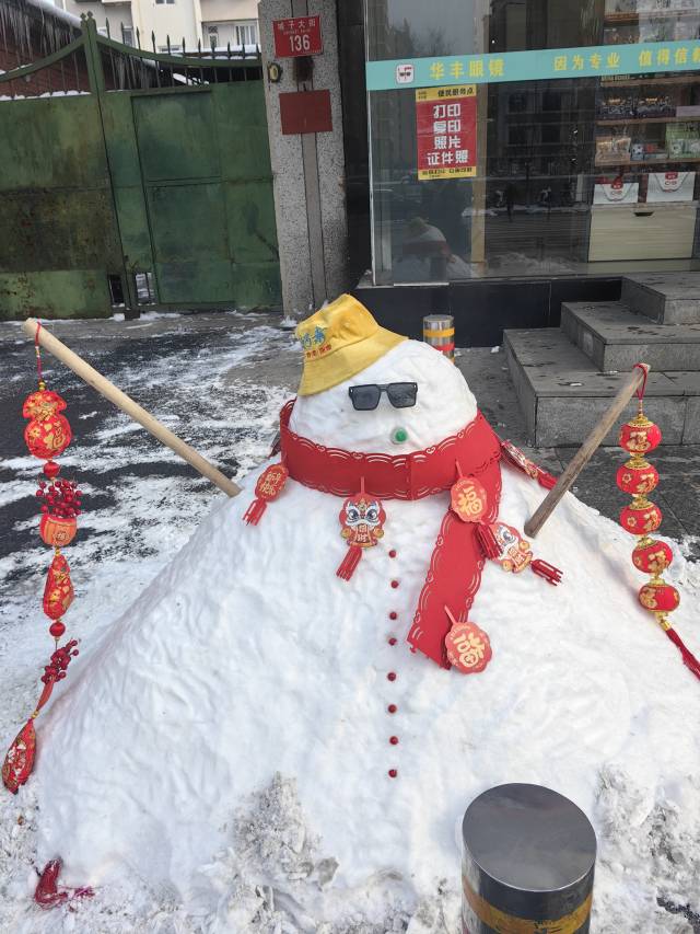 北京市民堆的大雪人。受访者 供图