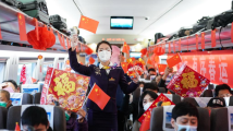 从长三角到珠三角:春运列车上感受新年脉动 从长三角到珠三角:春运列车上感受新年脉动