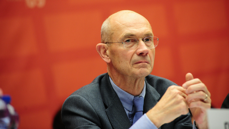 The pitfalls, principles and priorities of establishing a new global economic order