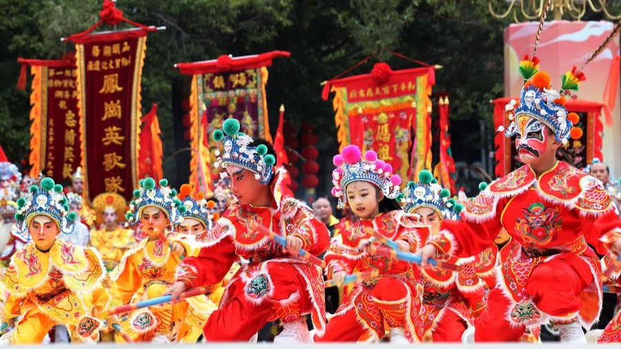 Celebrating Spring Festival with Yingge dance in south China's Guangdong