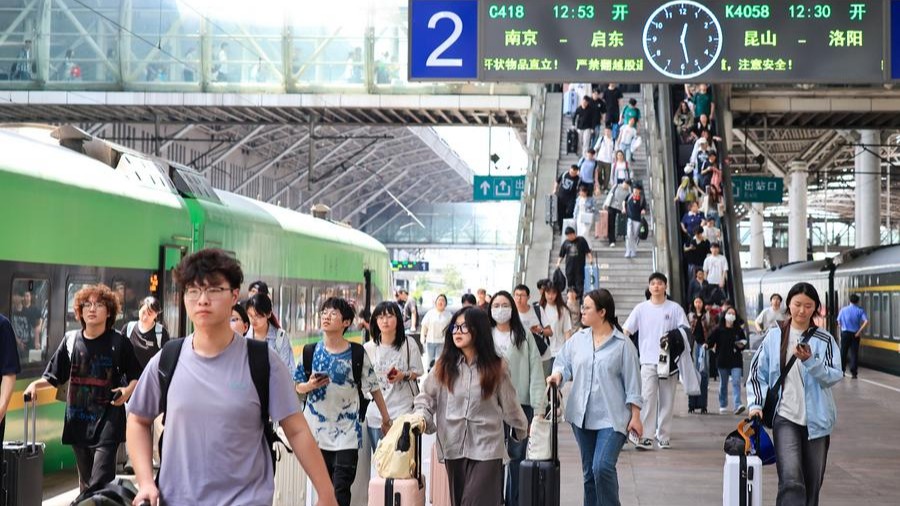 Chine : plus de 80 millions de trajets ferroviaires attendus pendant les vacances de la Fête des bateaux-dragons