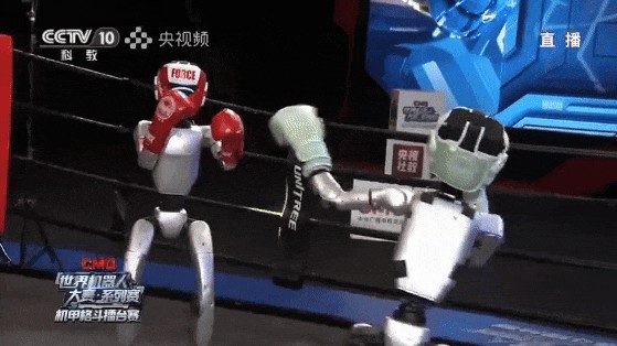 总台创举全球首场机器人格斗！“起初，人类以为这只是普通的比赛……”