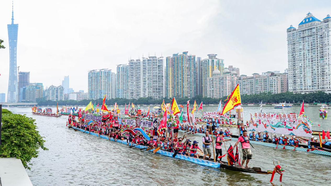 超10万市民围观，2025年广州国际龙舟邀请赛圆满举行