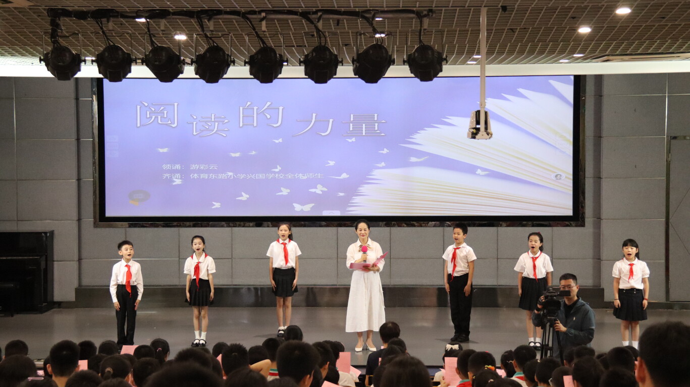 米蘭攜史亮出席賽前新聞發(fā)布會，尹聰耀加盟梅州客家隊