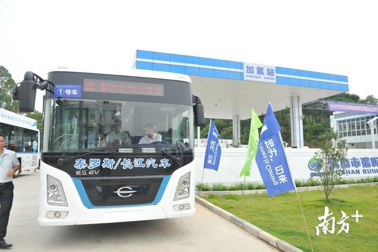 佛山在全省乃至全国率先布局氢能产业。图为长江氢动力新能源汽车制造业项目。南方日报记者 戴嘉信 摄 佛山在全省乃至全国率先布局氢能产业。图为长江氢动力新能源汽车制造业项目。南方日报记者 戴嘉信 摄
