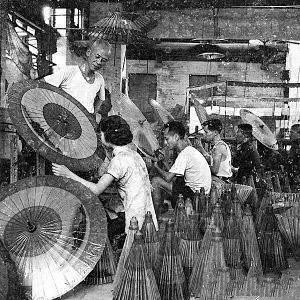 1959年的佛山市制伞厂。图片来源网络