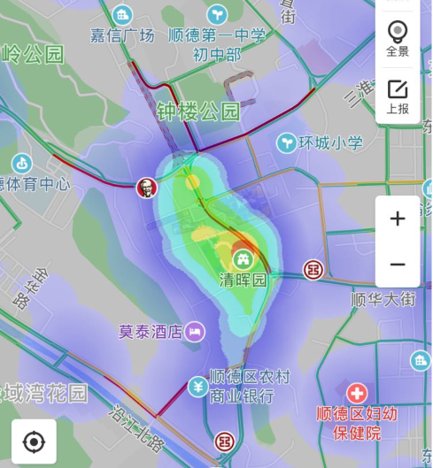 3日下午13：48分，清晖园商圈一带交通出现了拥堵。