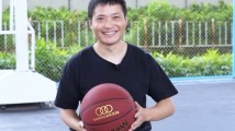 辉常视角丨坐轮椅打篮球是一种什么样的体验?记者亲测 辉常视角丨坐轮椅打篮球是一种什么样的体验?记者亲测