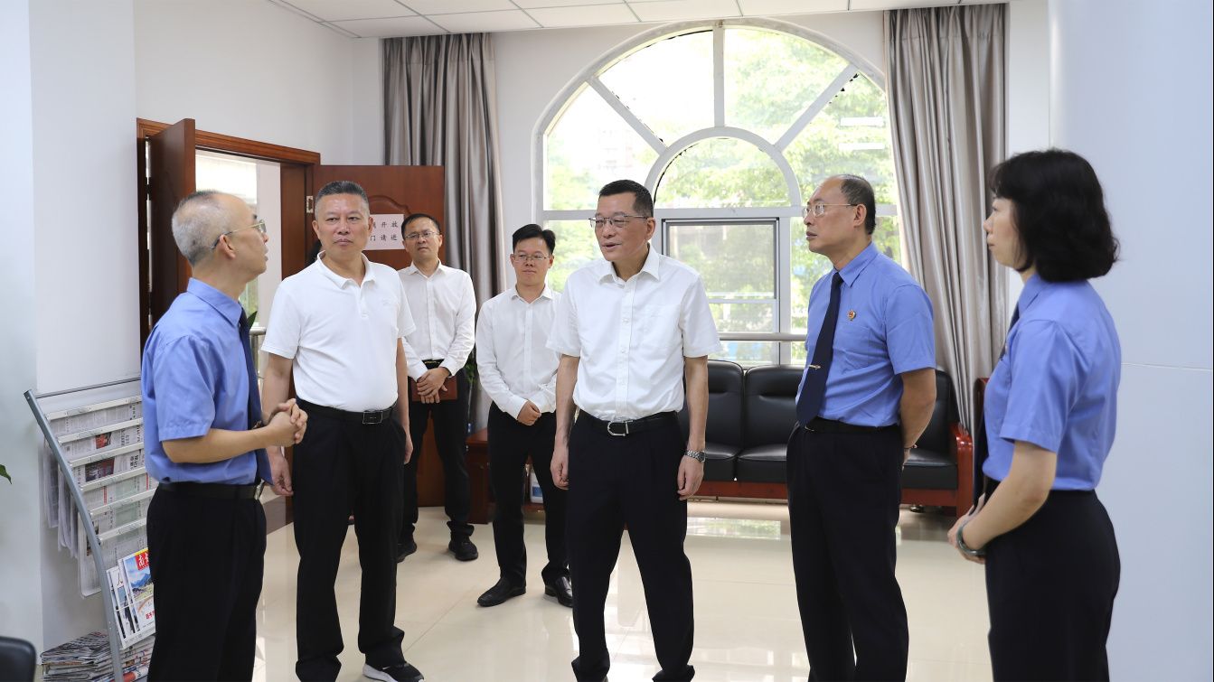 紧扣法律监督职能强化担当作为 全力维护社会安全稳定
