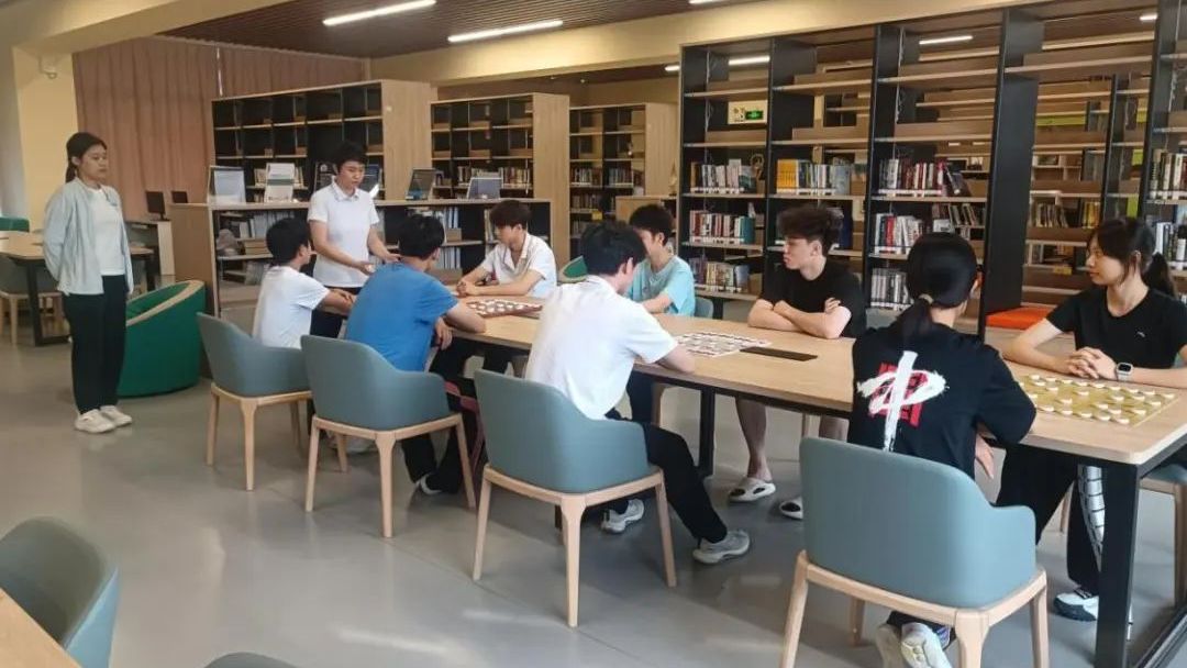 以文辅训添活力，特色课程助夏训