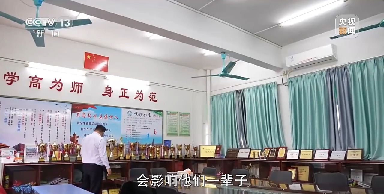  美股动态 | 特斯拉(TSLA.US)上涨超过2% 计划在旧金山推出Robotaxi服务