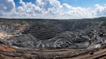 我国组织多地多部门 加强战略矿产出口全链条管控工作 我国组织多地多部门 加强战略矿产出口全链条管控工作