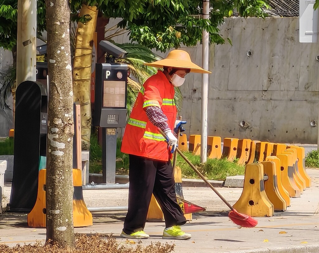 云浮：高温下的坚守者