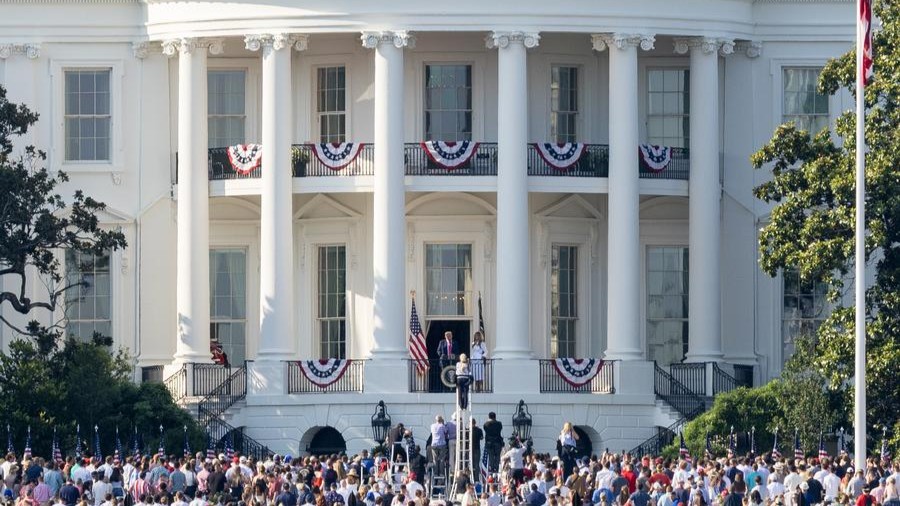 Trump announces 25-40 pct tariffs on 14 countries