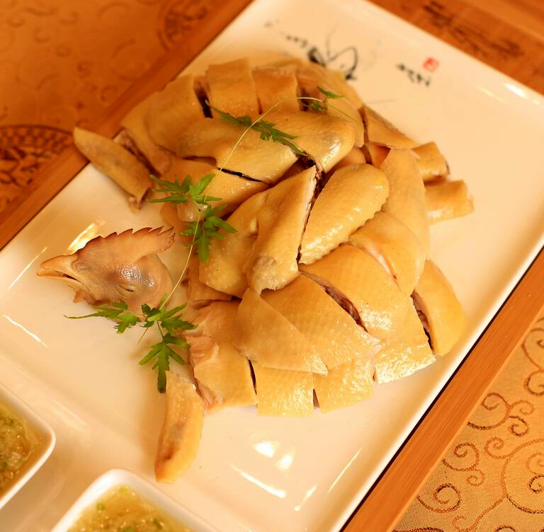 白切鸡。图片选自赵利平著《大粤菜》