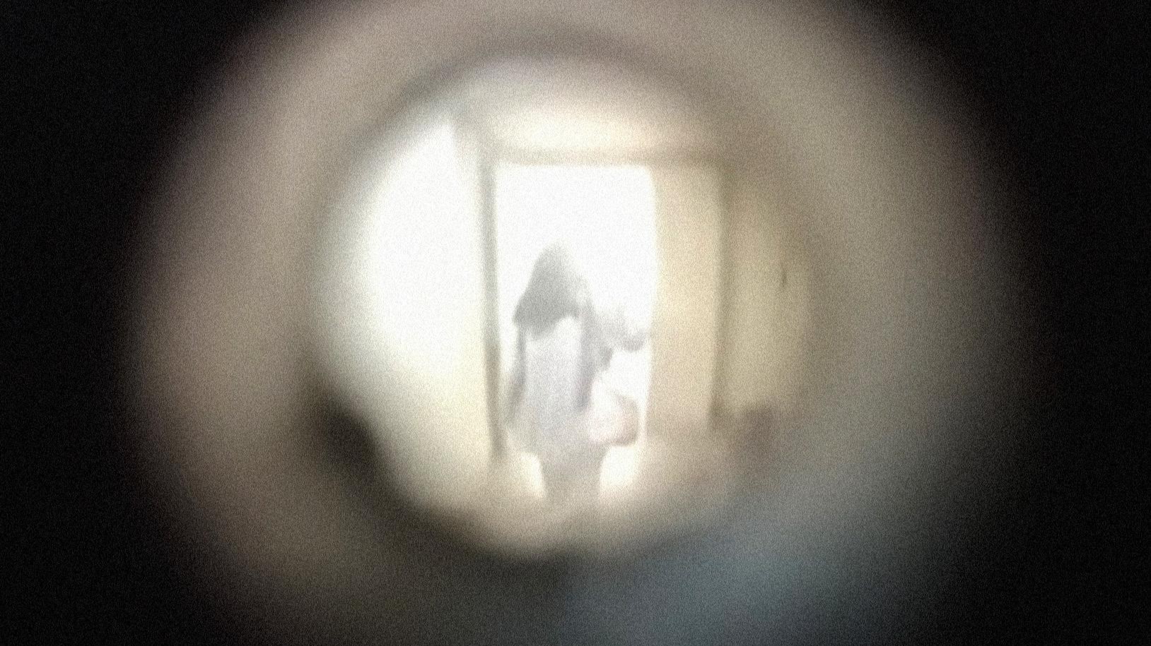 女子家门口遇害案被告人家属首度发声！回应为何带刀出行等