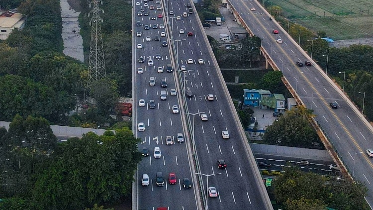 国庆假期广东高速公路预计总流量约5882万车次