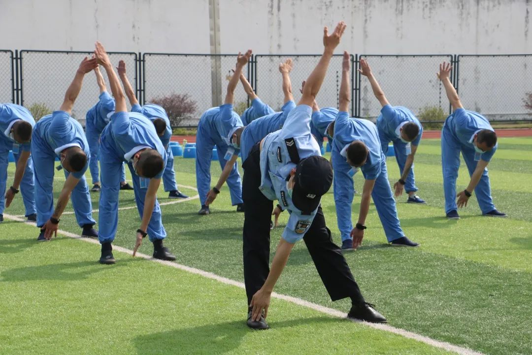 图为小雷参加戒治锻炼。通讯员供图