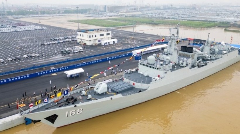 人民海军成立75周年纪念日，广州舰回到了娘家