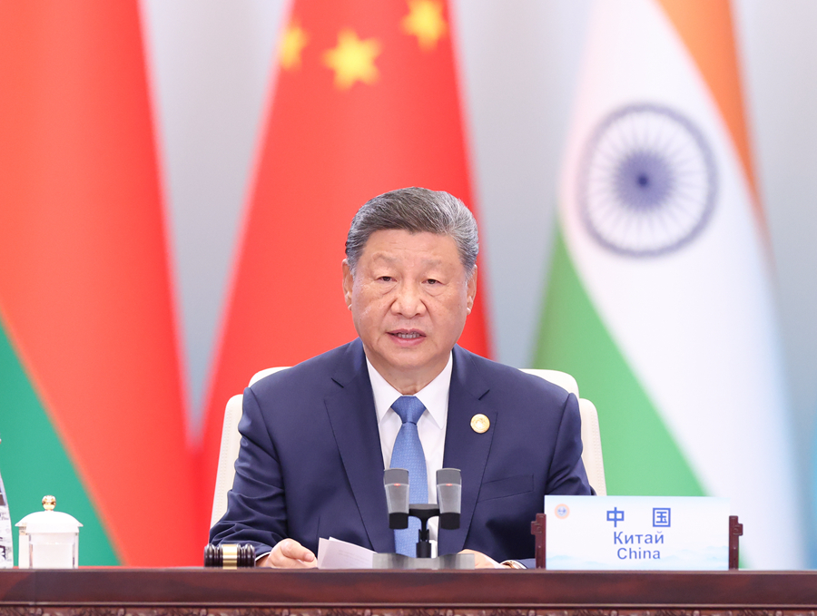 　　9月1日下午，“上海合作组织+”会议在天津梅江会展中心举行。国家主席习近平主持会议并发表题为《凝聚上合力量　完善全球治理》的重要讲话。新华社记者 黄敬文 摄