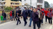 小欢欢,回家了!梅州五华警方3天辗转4省跨越2500公里解救被拐女童 小欢欢,回家了!梅州五华警方3天辗转4省跨越2500公里解救被拐女童