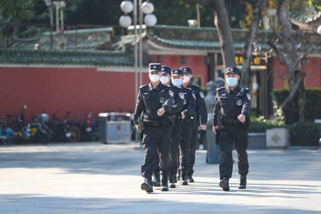 Guangdong police step up efforts for safe New Year holiday