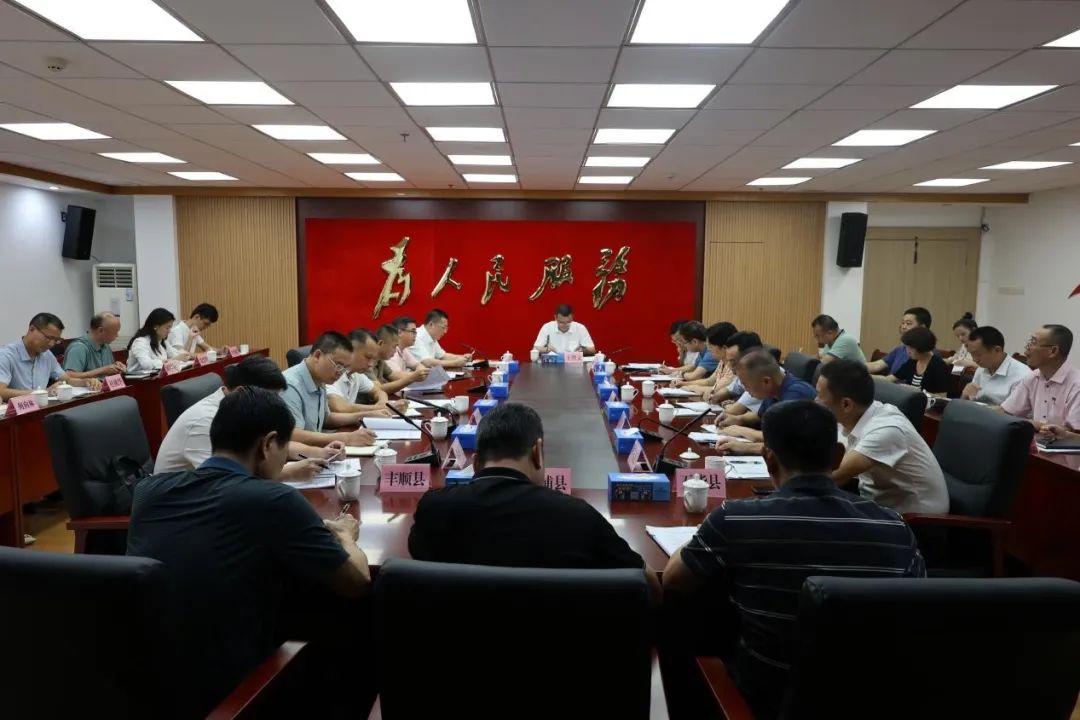 梅州：以“四学”推动“两企三新”党组织学习宣传贯彻党的二十届三中全会精神