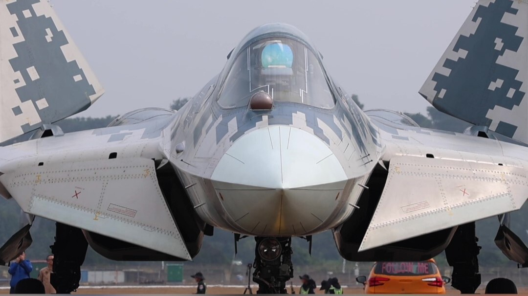 Russian SU-57 arrives at Zhuhai to join Airshow China