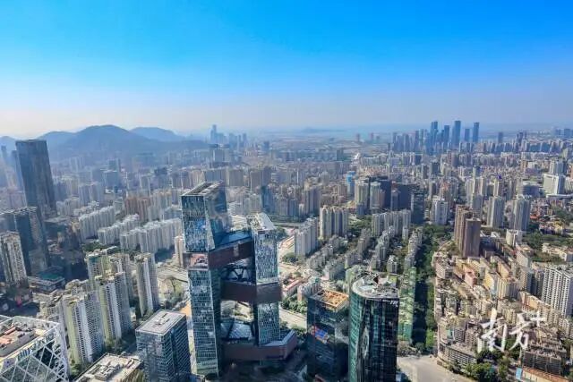 腾讯元宝是深圳上榜者中最“年轻”的一个。图为腾讯全球总部滨海大厦。