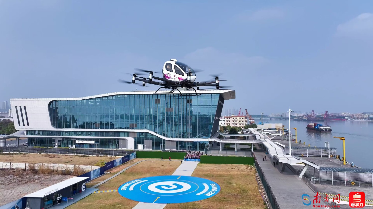 亿航智能获得全球首张载人无人驾驶航空器适航证