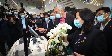 Lee Hsien Loong’s Guangdong visit shows cooperative intention in emerging industries Lee Hsien Loong’s Guangdong visit shows cooperative intention in emerging industries