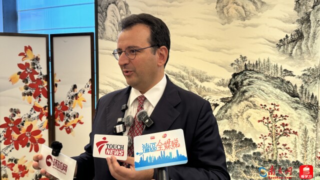 巴里市市长办公室对华关系顾问、广州市友协特邀海外理事姜培禄（Gianpaolo Camaggio）