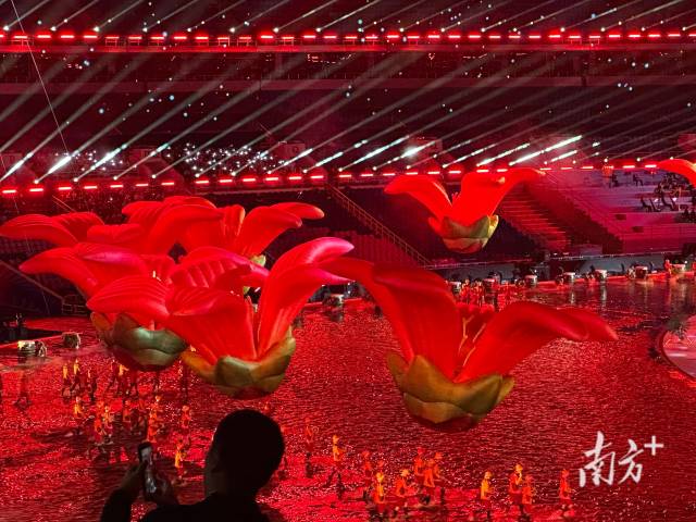 南方+ 仇敏业 拍摄