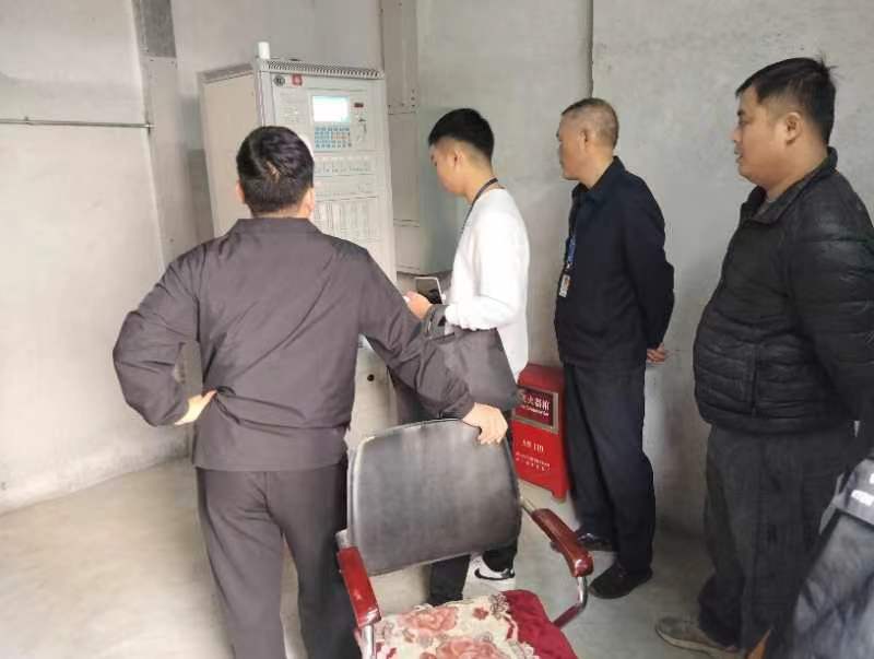 云城区住建局开展全区物业管理区域2025年“隐患排查治理年”现场检查