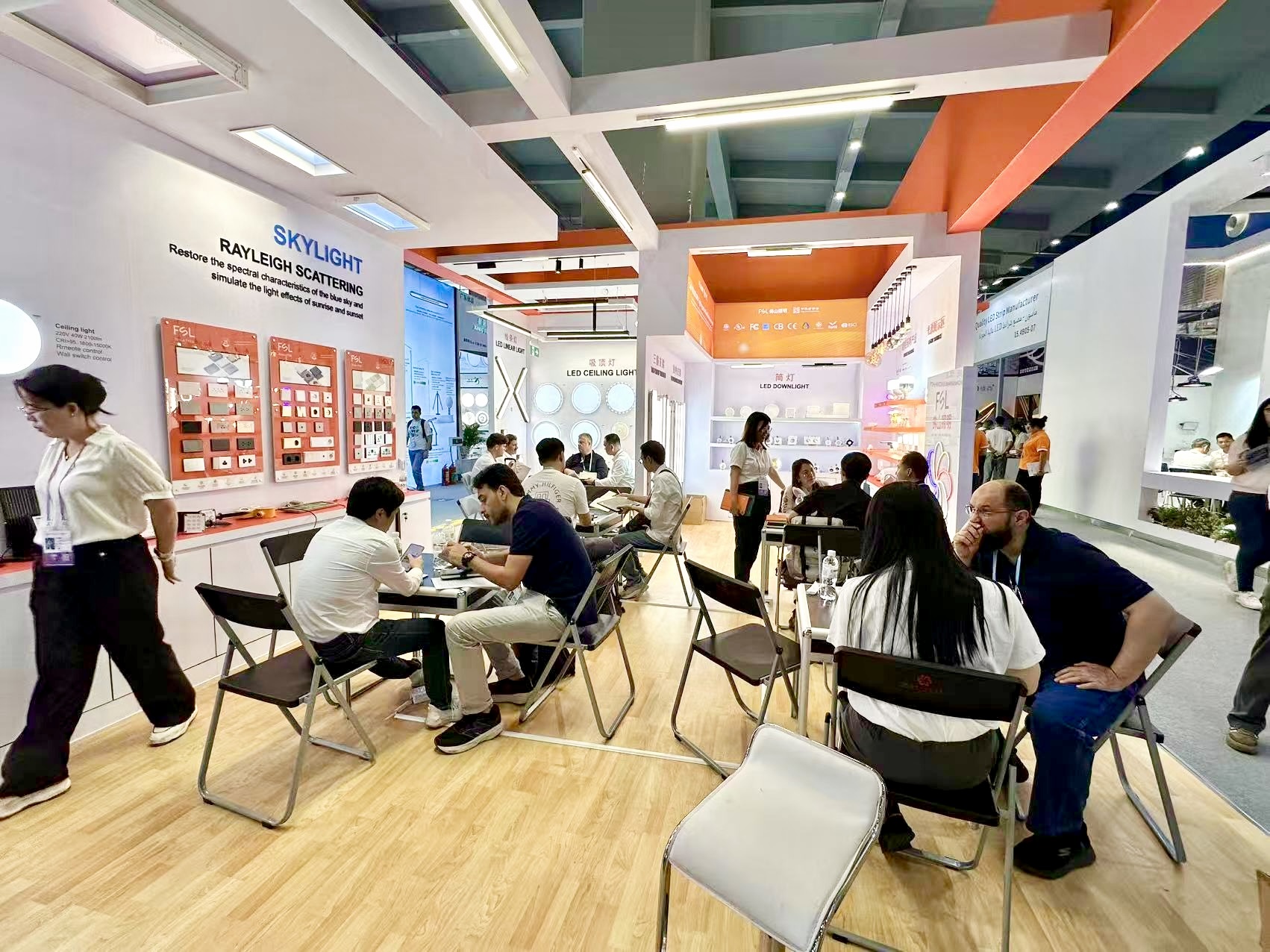 全球产品链，温暖服务广东，广东省企展翅新征