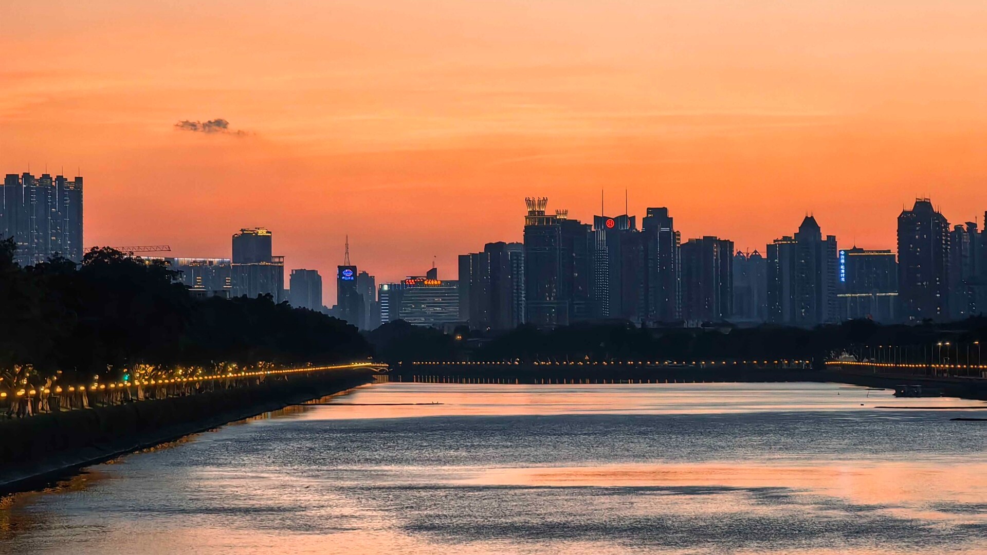 Guangdong braces for sweltering heat as temperatures soar to 37°C