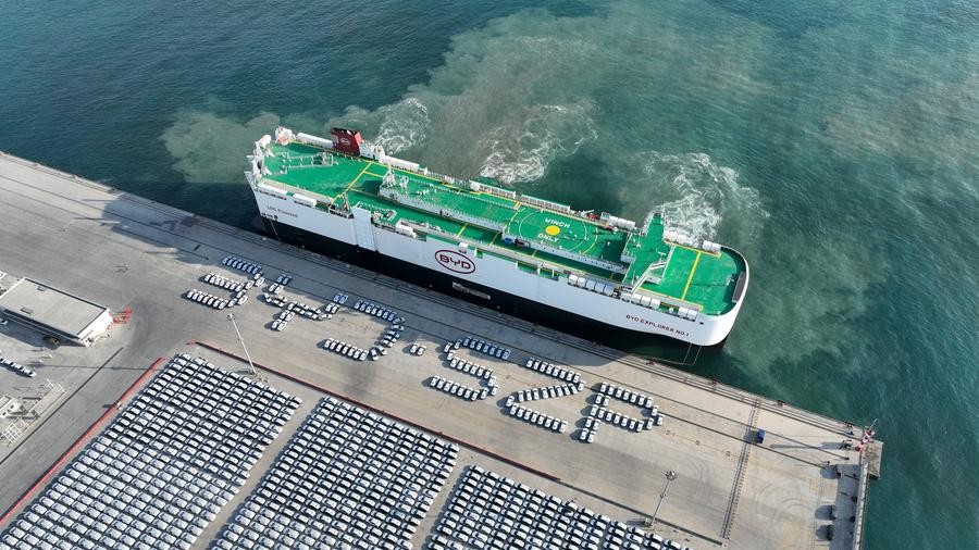 BYD élargit sa capacité d'exportations des véhicules électriques avec la mise en service de son 5e porte-voitures