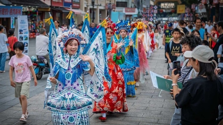 “五一”假期全国社会大局稳定 治安秩序良好