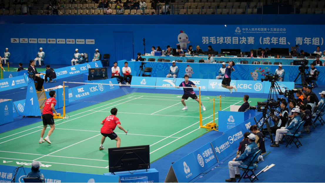 广东队鏖战五场成功拿下十五运会羽毛球男团铜牌