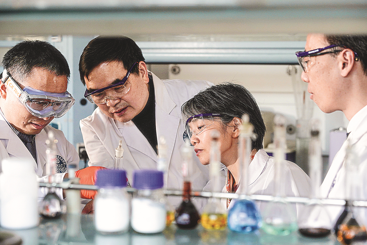 After year of progress, proposals to boost nation's sci-tech edge