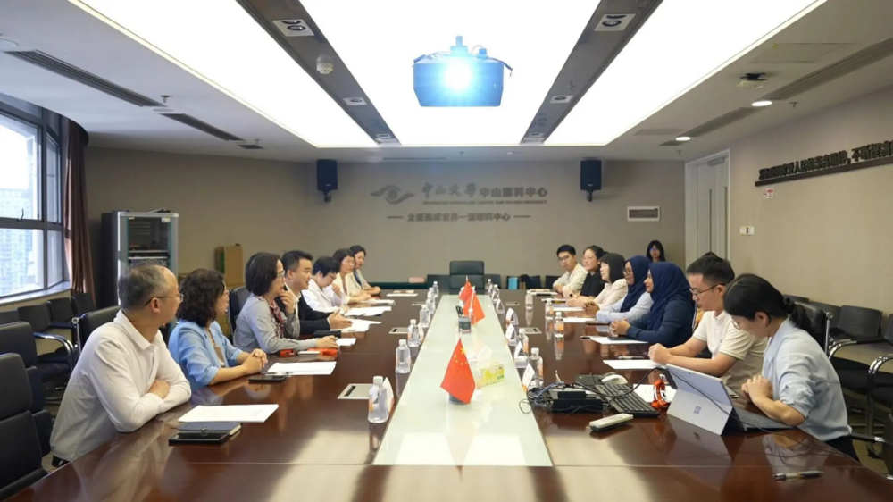 Maldives medical staff complete training program at Zhongshan Ophthalmic Center